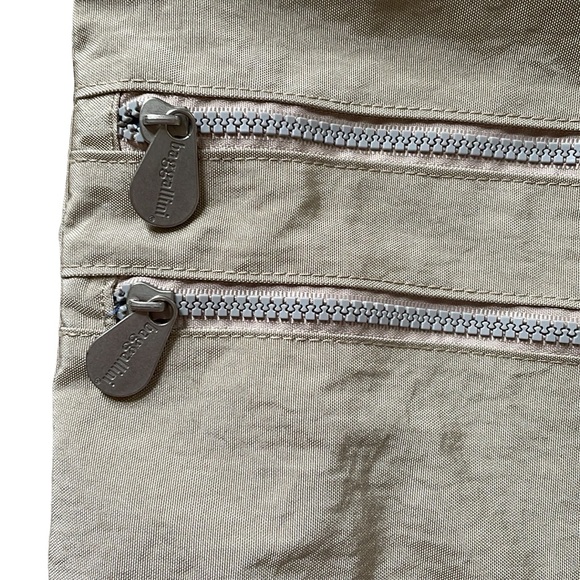 Baggallini Zipper Adjustable Crossbody Travel Bag, Champagne Color - Picture 4 of 11